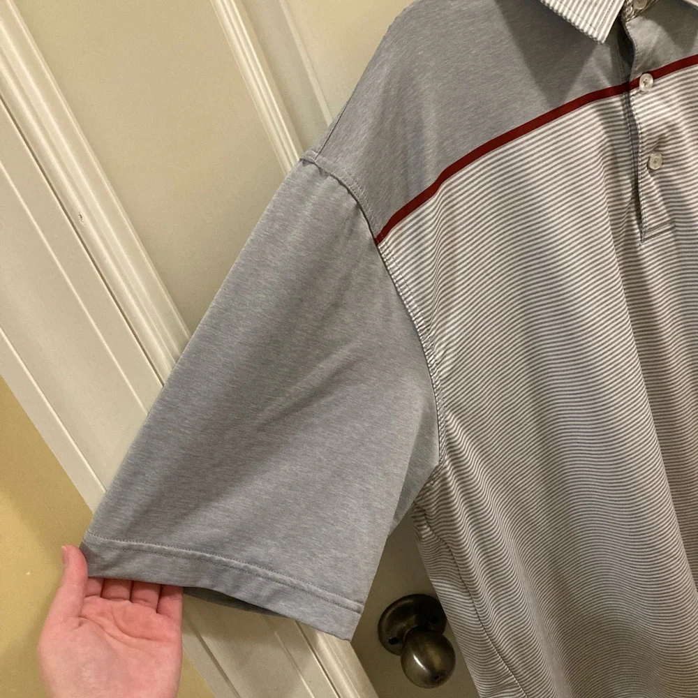 🌟2/$20 Tour play mens top - Picture 6 of 10